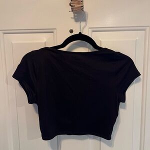 Black‎ Windsor Top